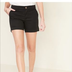 Old navy khaki style shorts